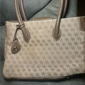 Dooney & Burke tote bag